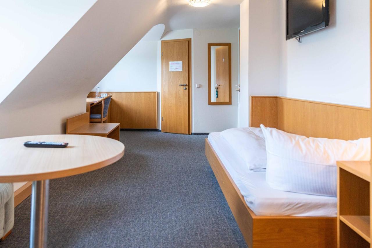 Hotel Am Roemerplatz 乌尔姆 外观 照片