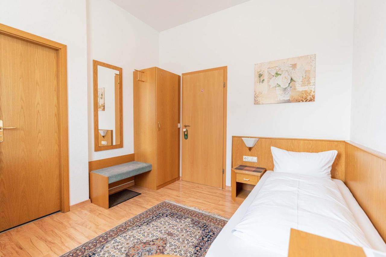 Hotel Am Roemerplatz 乌尔姆 外观 照片