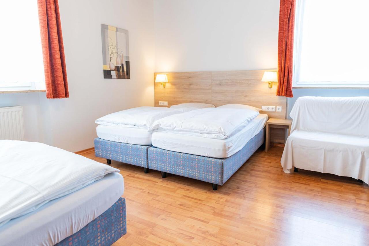 Hotel Am Roemerplatz 乌尔姆 外观 照片