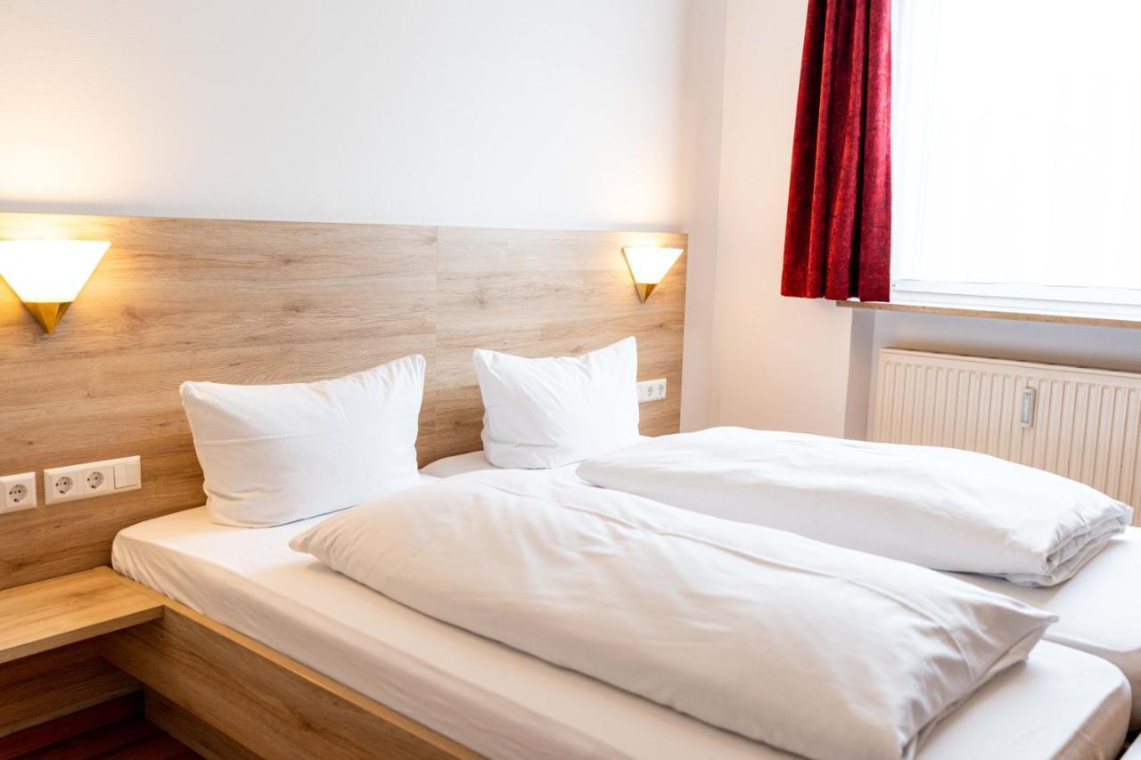 Hotel Am Roemerplatz 乌尔姆 外观 照片