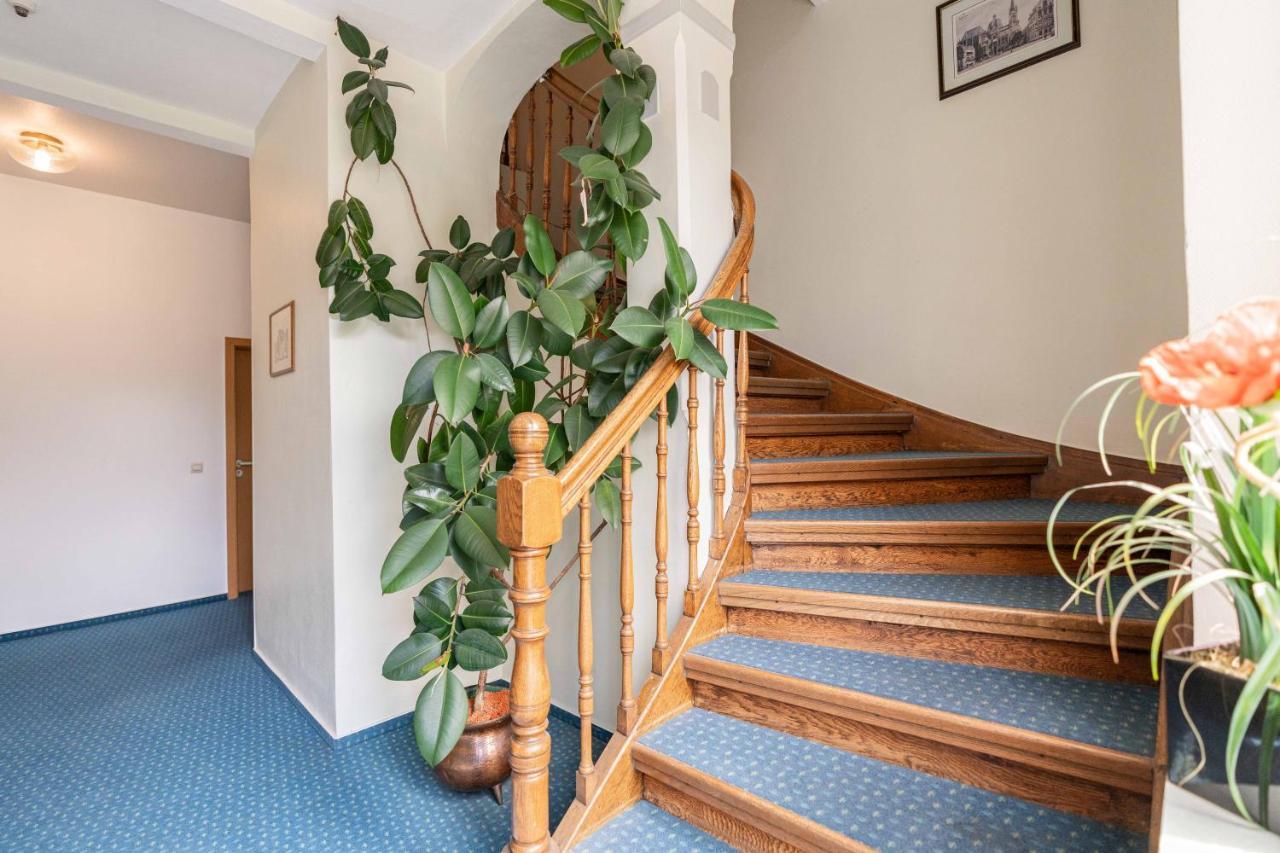Hotel Am Roemerplatz 乌尔姆 外观 照片