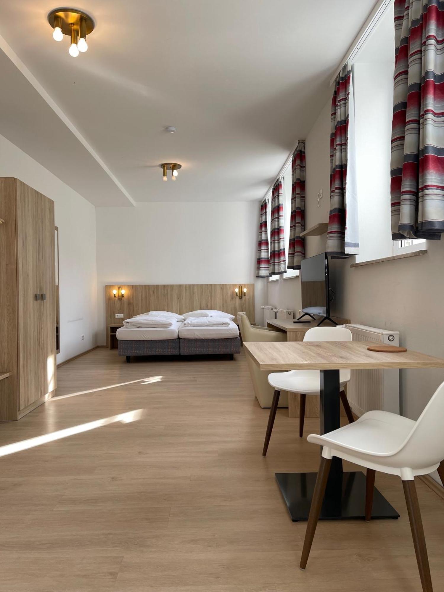 Hotel Am Roemerplatz 乌尔姆 外观 照片